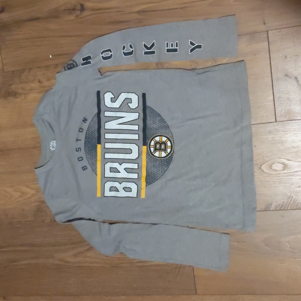 NHL Kids Boston Bruins Long Sleeve T-shirt, size Small (size 7/8)